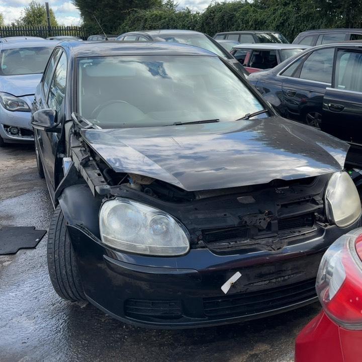 VOLKSWAGEN GOLF SPORT TSI