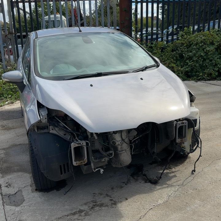 FORD FIESTA TITANIUM TDCI 70