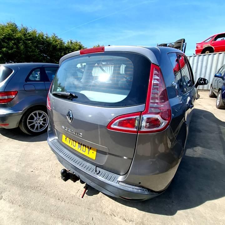 RENAULT SCENIC I-MUSIC VVT