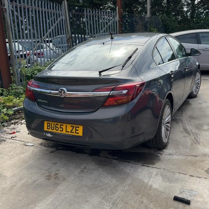 VAUXHALL INSIGNIA DESIGN