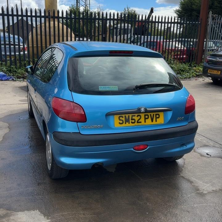 PEUGEOT 206 LX AUTO