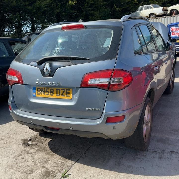 RENAULT KOLEOS PRIVILEGE DCI 4WD