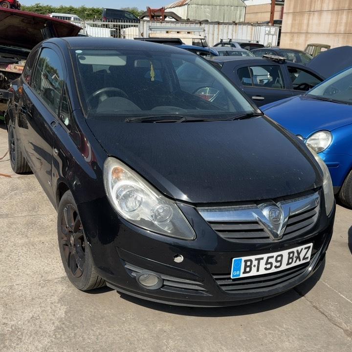VAUXHALL CORSA SXI A/C