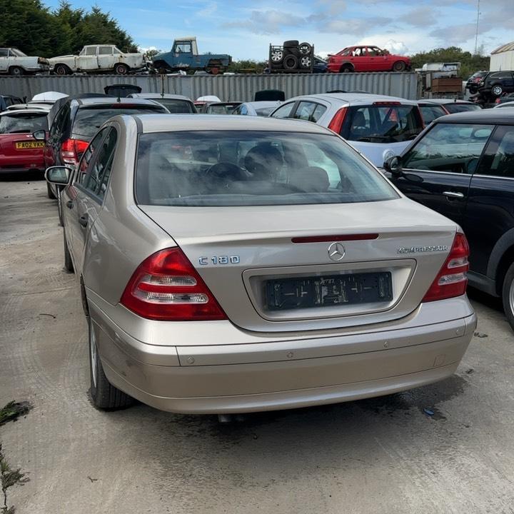 MERCEDES C180 KOMP. CLASSIC SE A