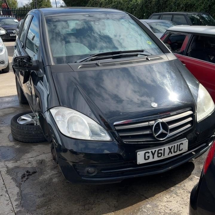MERCEDES A160 BLUEEFF-Y CLASSIC SE