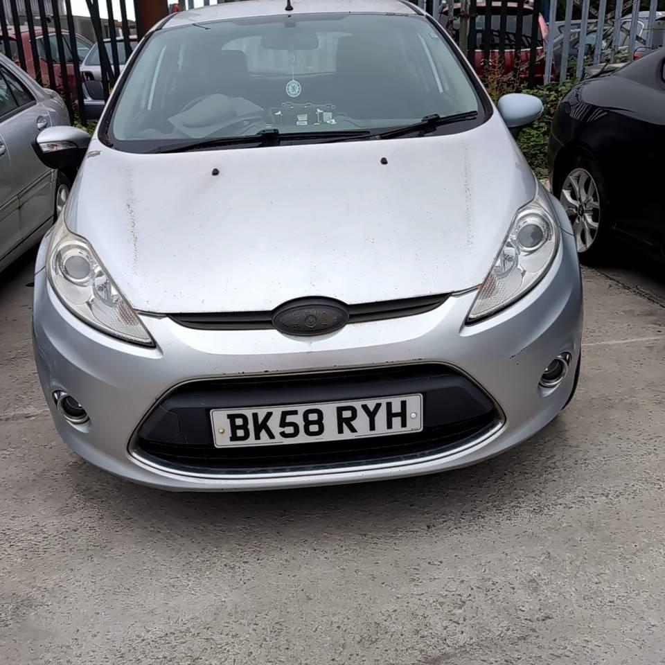 FORD FIESTA ZETEC 82