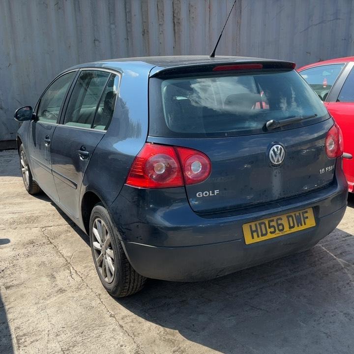 VOLKSWAGEN GOLF MATCH FSI 115
