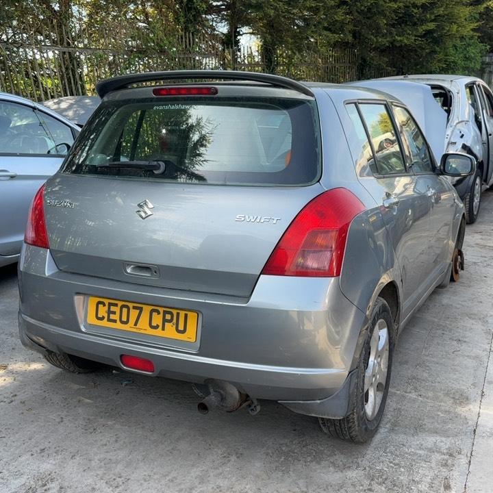 SUZUKI SWIFT VVTS GLX