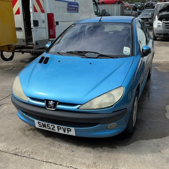 PEUGEOT 206 LX AUTO